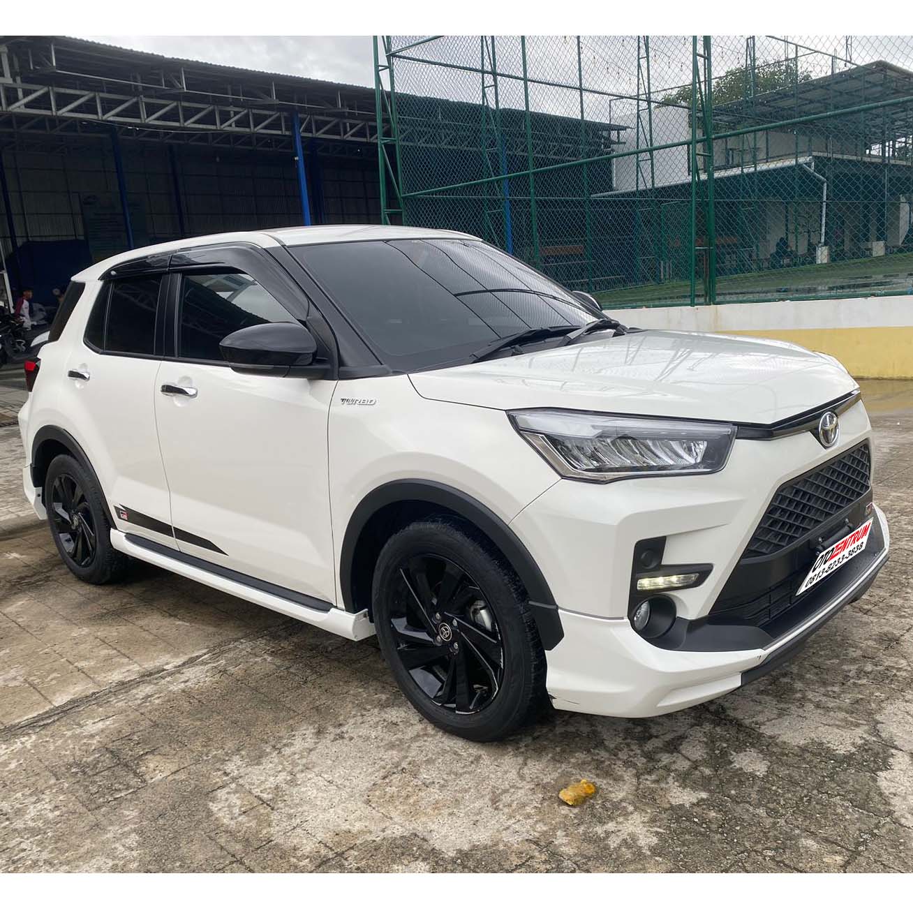 RAIZE 1.0T GR A/T - DM 1308 BM