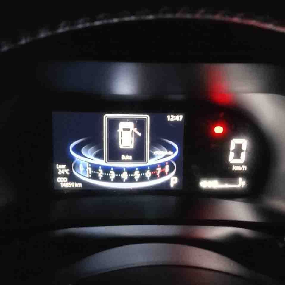 HILUX S-CAB 2.0 MT - DE 8352 BA 5