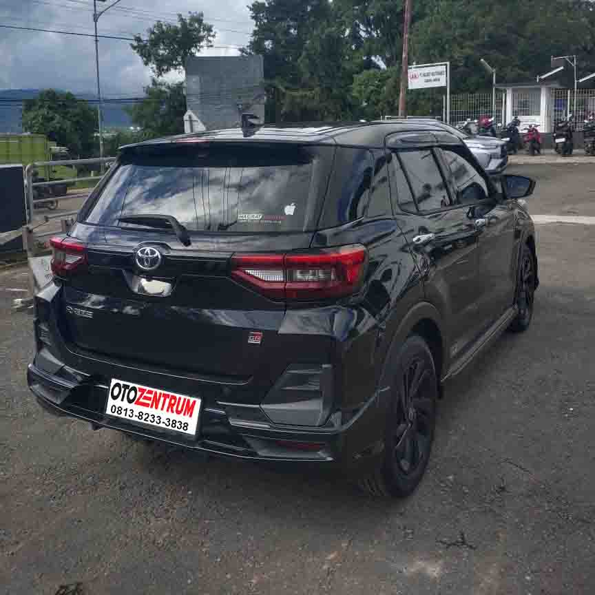 RAIZE 1.0T GR CVT - DE 1002 AT 2