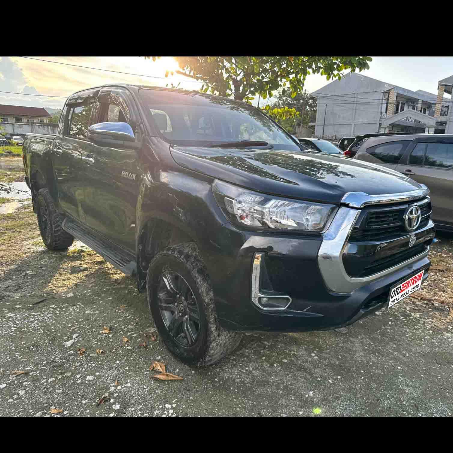 HILUX D-CAB 2.4 G M/T - PA 8103 AR