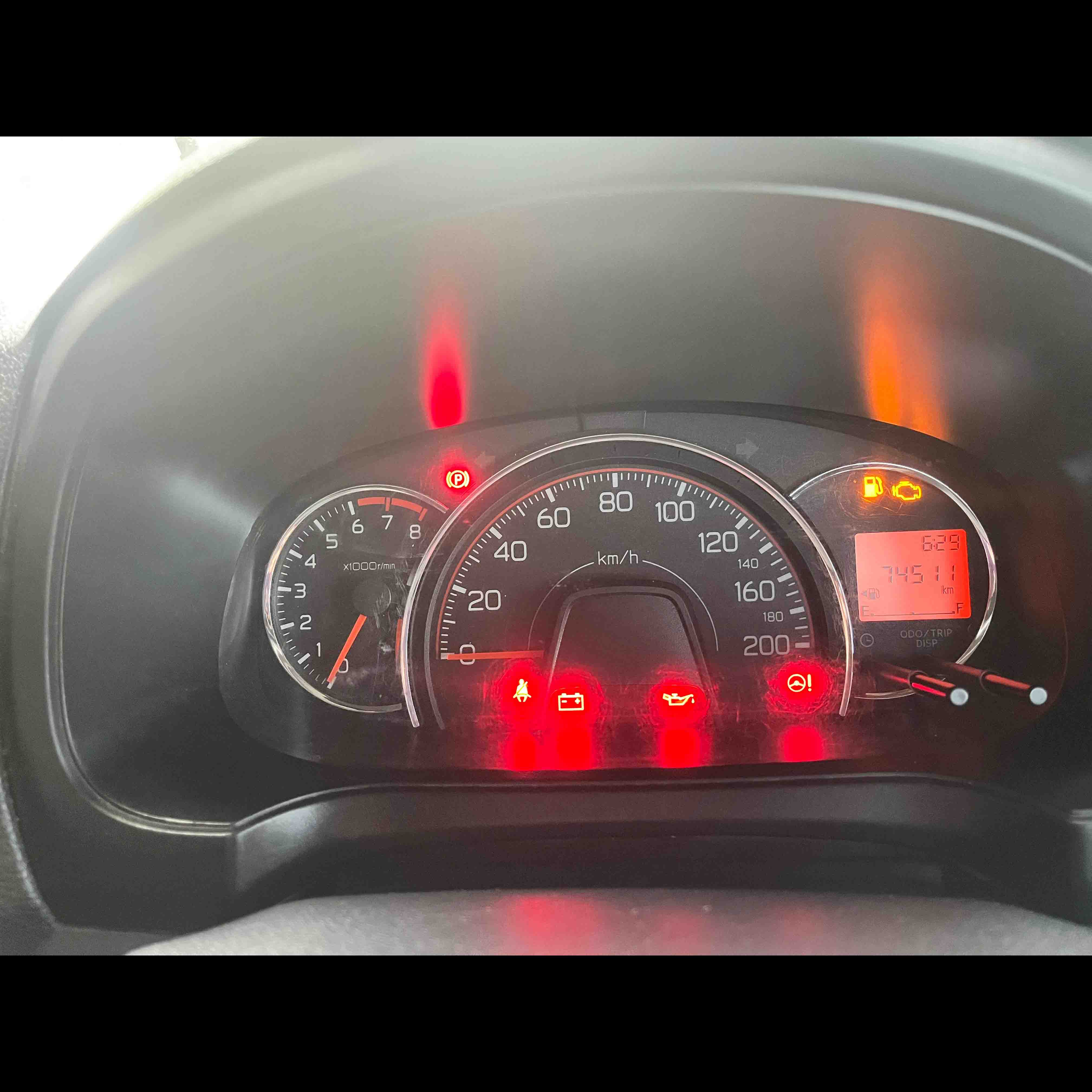 AGYA 1.2 G GR M/T - DB 1029 DI 5