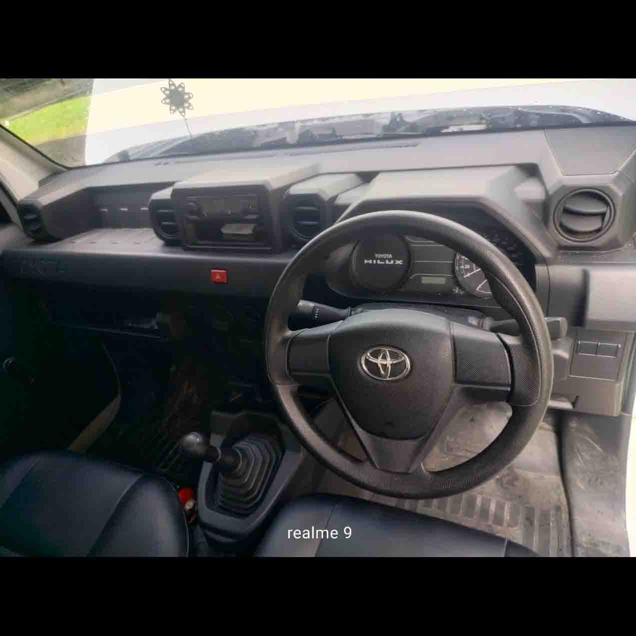 Hilux Rangga 2.4 M/T - DE 8986 AH 5