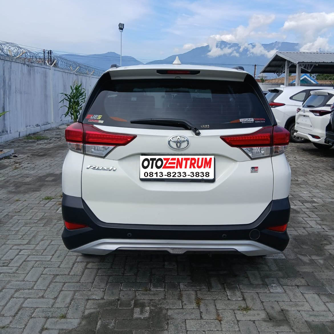 RUSH1.5 S MT GR - DN 1794 CB 4